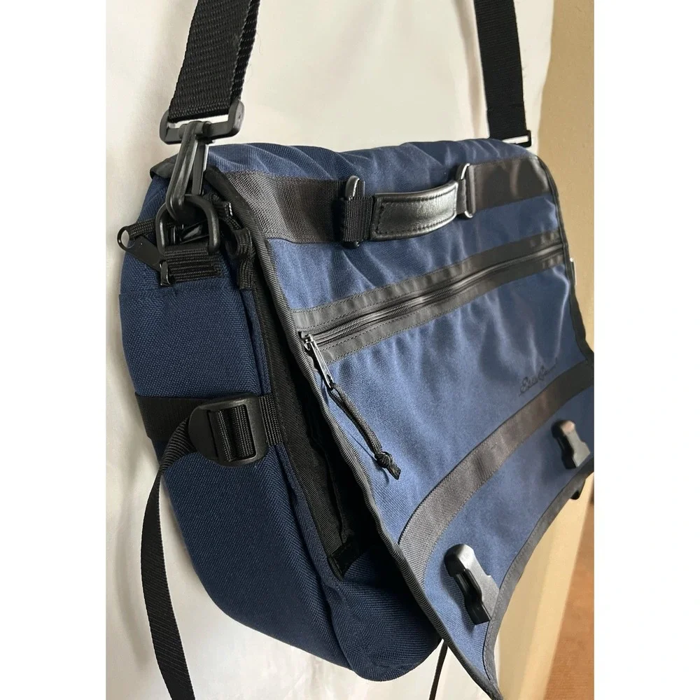 Eddie Bauer Crossbody Messenger Bag‎ Navy Blue Carry On Pack with Laptop Cushion